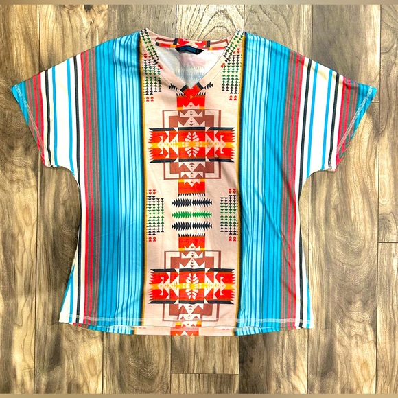 Fashion Express Vibrant Southwest Pattern V-Neck Top Sz L - Picture 7 of 16